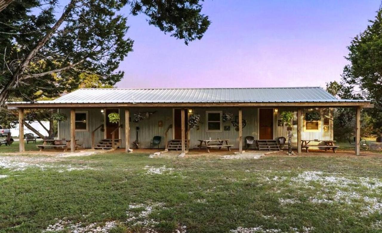 #3 Wrangler~Bandera Tin Star~Bandera, Tx. Apartment Exterior photo